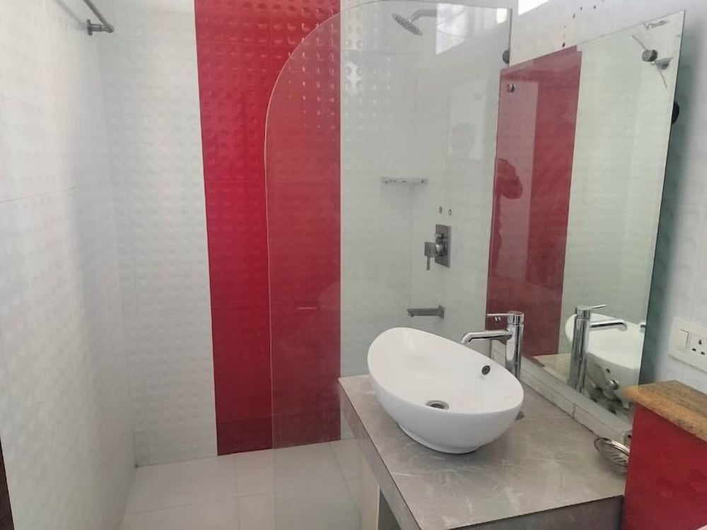 Classic Double Room, 1 Queen Bed, Non Smoking, City View