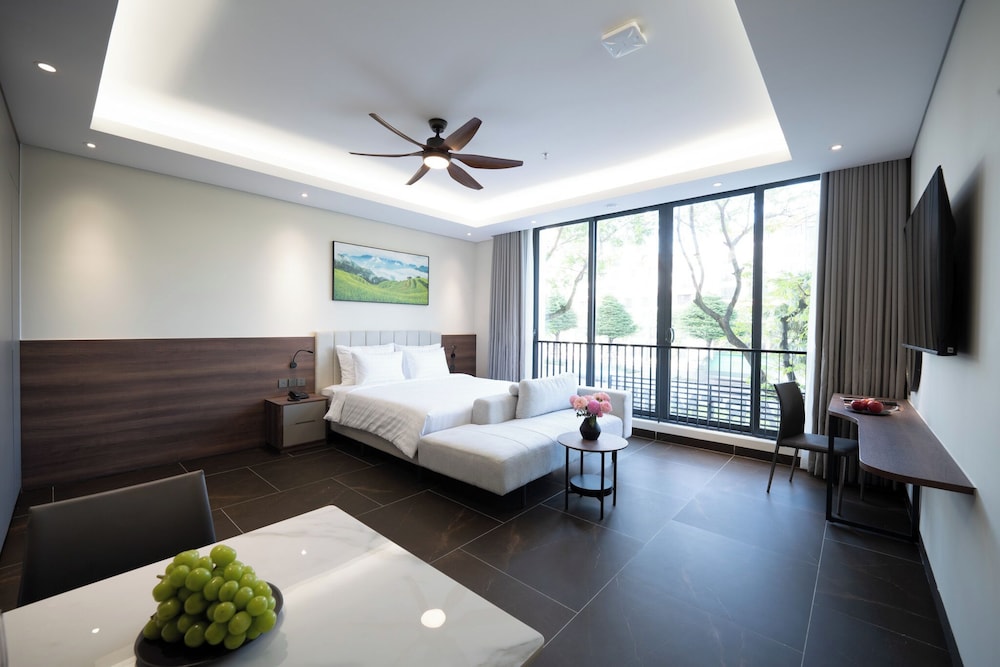 Family Double Room, Balcony, Garden View