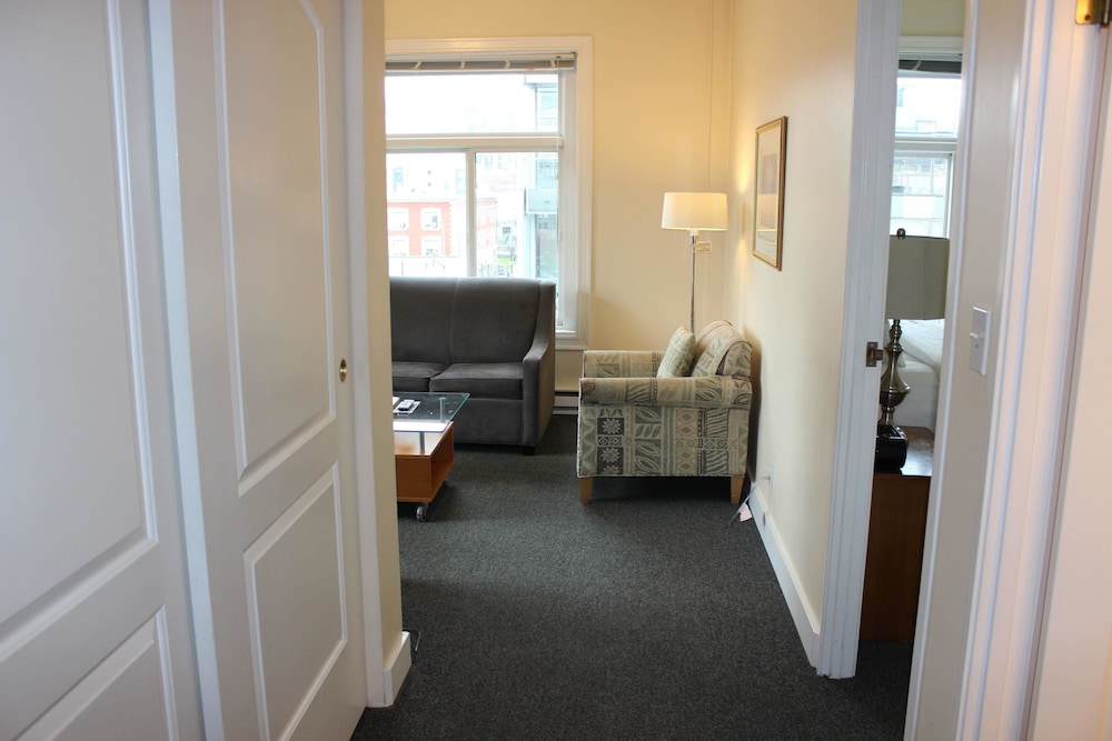 Basic Apartment, 1 Queen Bed, Non Smoking