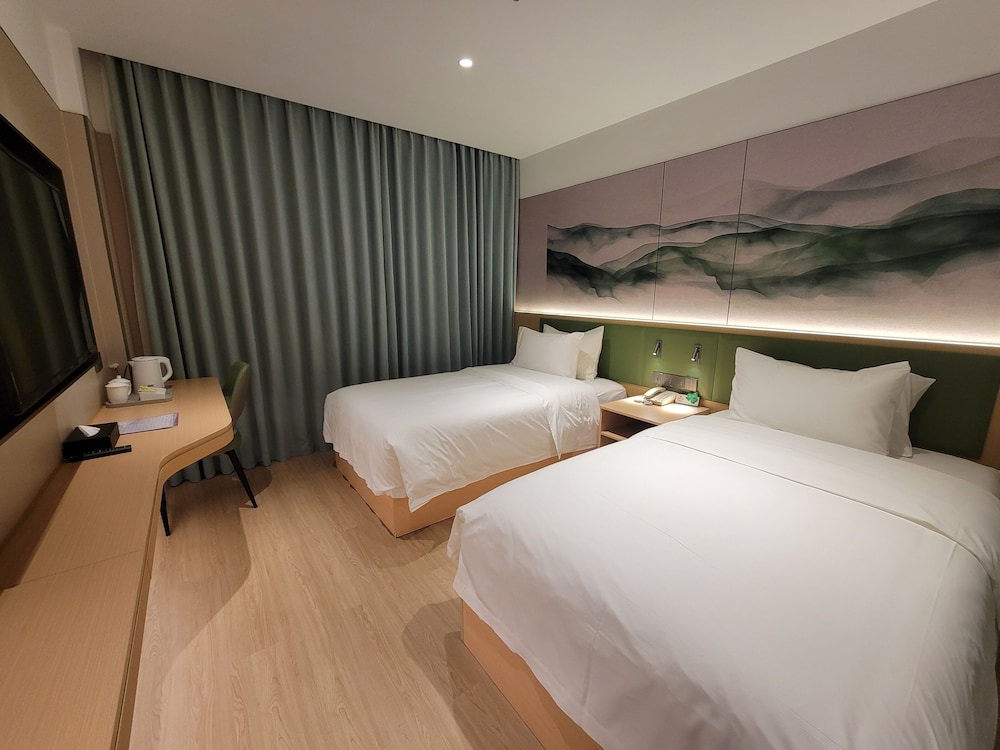 Superior Twin Room photo 3