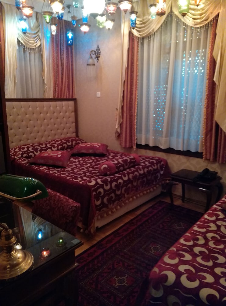 Economy Double Room photo 1