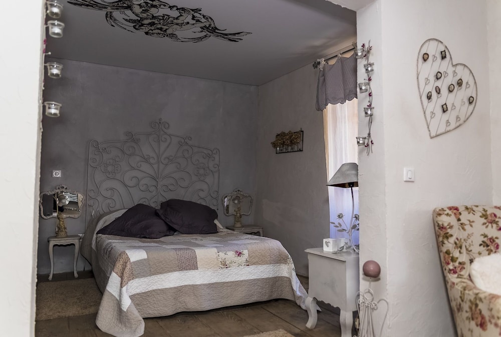Double Room (Angelot) photo 1