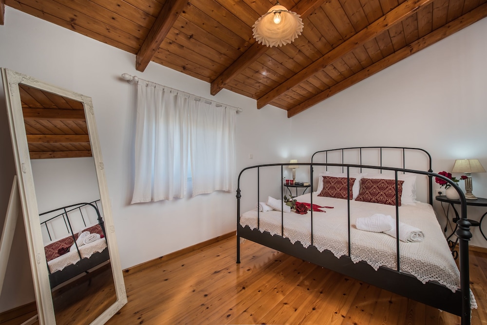 Duplex, Garden View