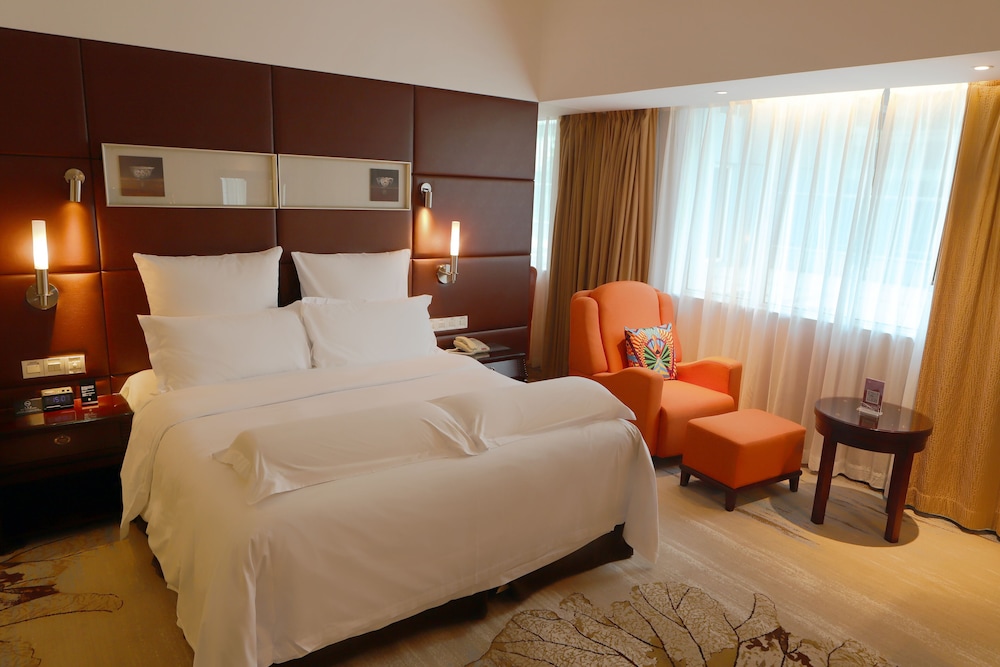 Superior Room, 1 King Bed - Photo 2