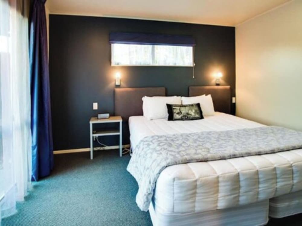 One Bedroom Suite photo 3