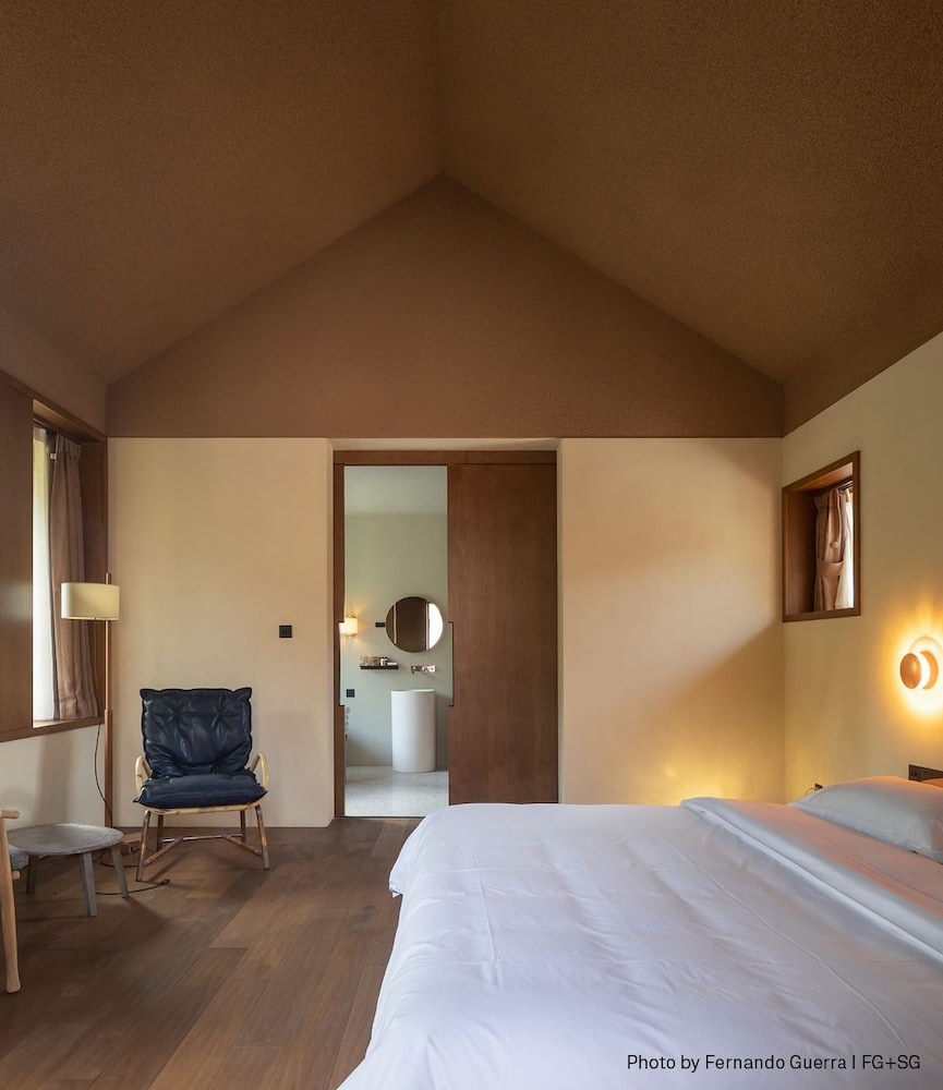 Deluxe Suite photo 1