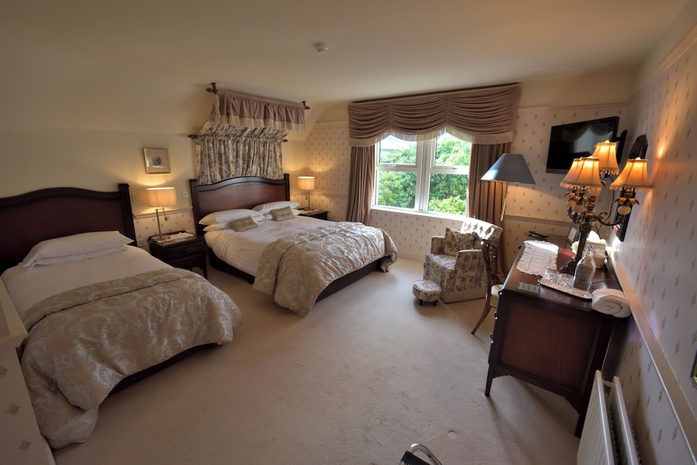 Double or Twin Room - Photo 1