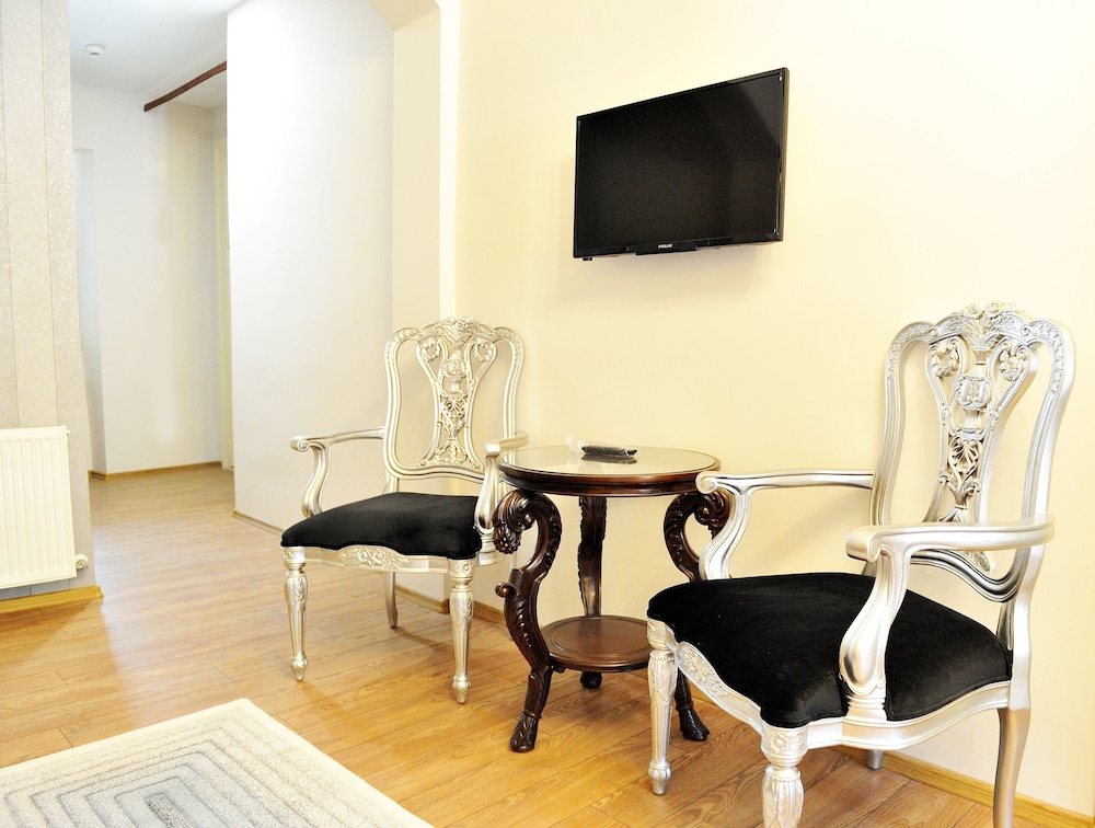 Panoramic Double Room, 1 Queen Bed, Mountain View photo 3