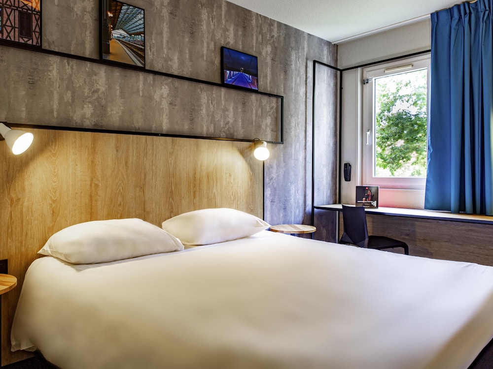 Superior Room, 1 Double Bed with Sofa bed - Photo 2