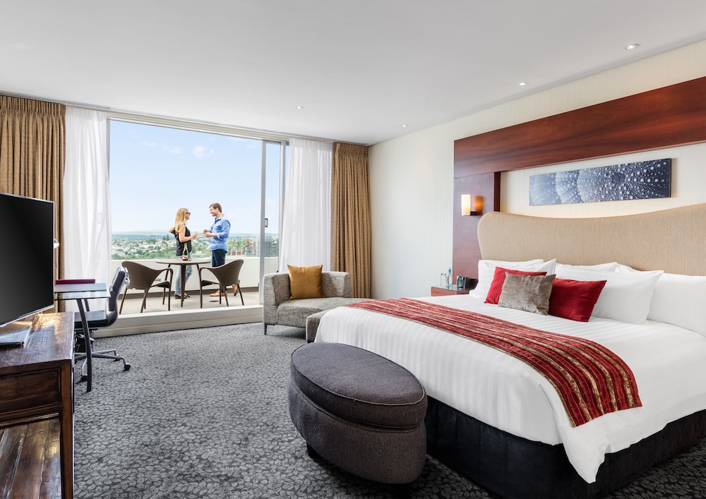 Suite, 1 King Bed, Balcony, Ocean View (Club Lounge Access) - Photo 8