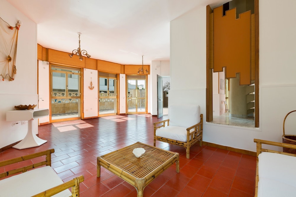 Standard House, 3 Bedrooms