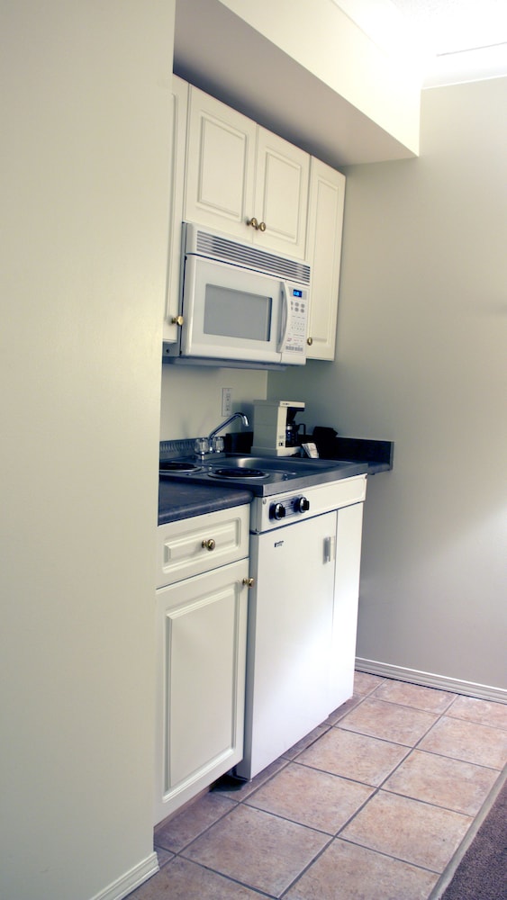 Standard Room, 2 Double Beds, Kitchen