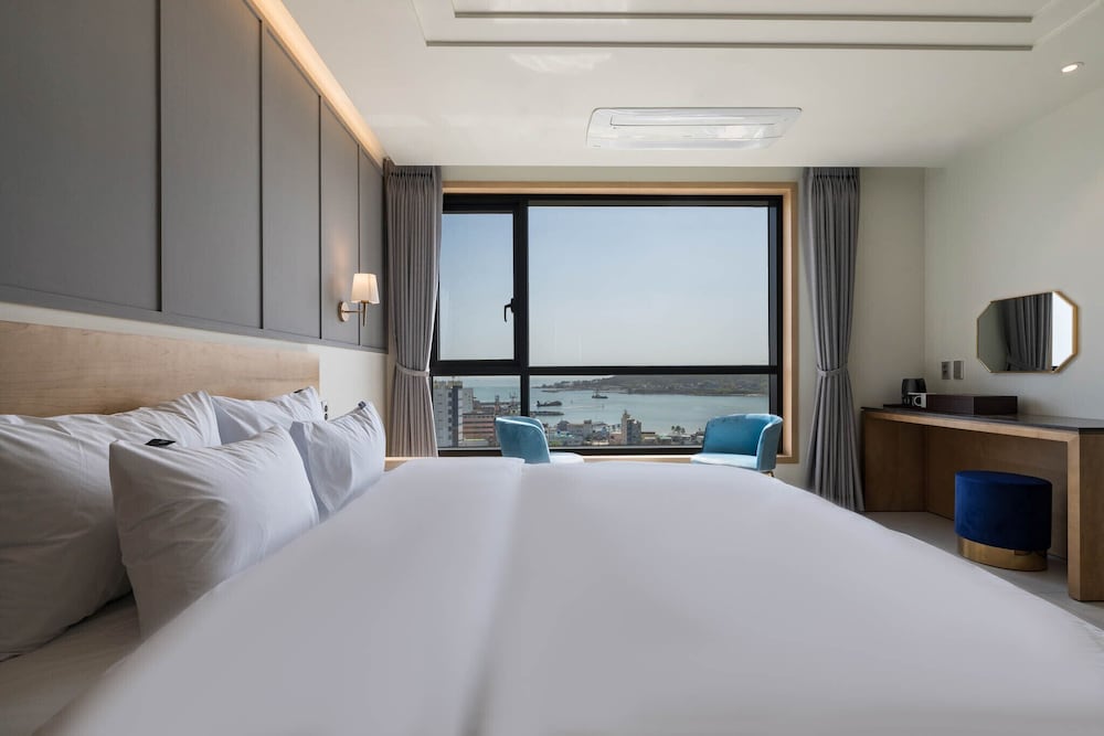 Deluxe Double Room, 1 Double Bed - Photo 6