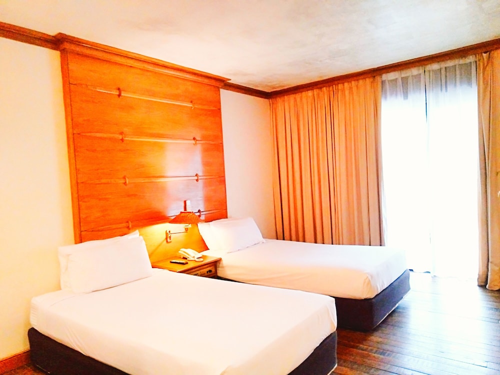 Deluxe Twin Room with Garden View - Photo 1