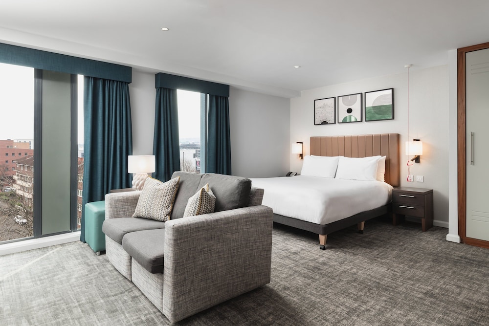Studio Suite, 1 King Bed, Accessible, Kitchen - Photo 3