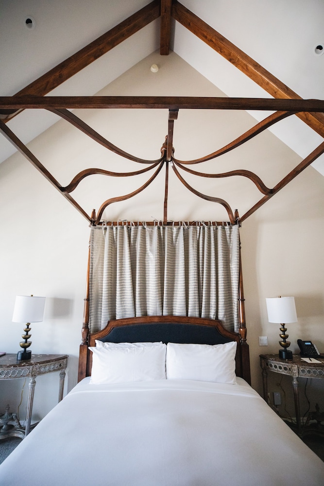 Room, 1 King Bed (Estate) - Photo 1