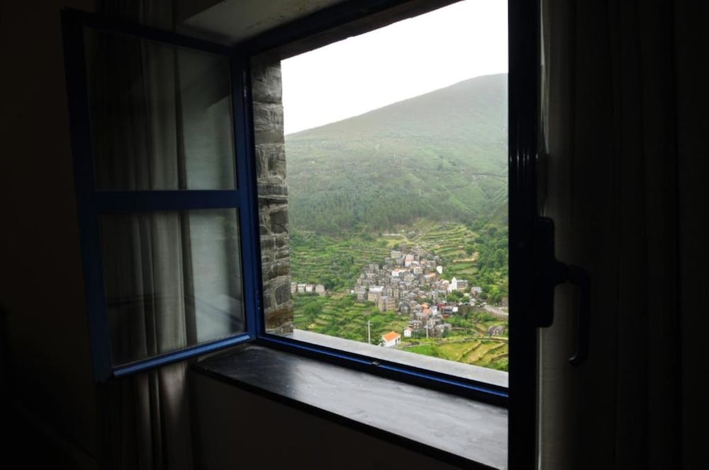 Superior Room, Mountain View