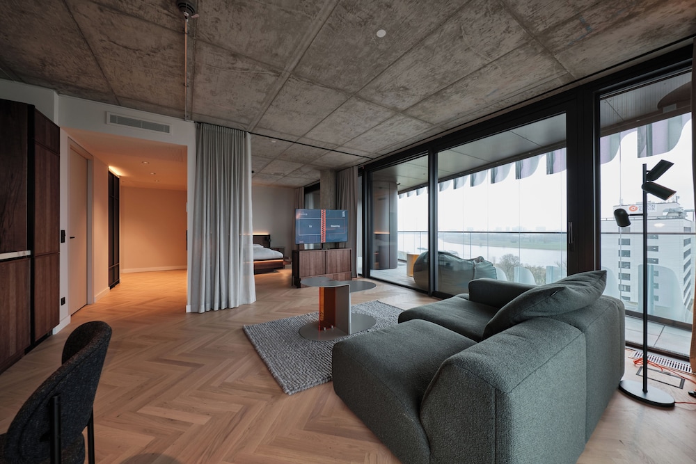 Apartment (HOME)