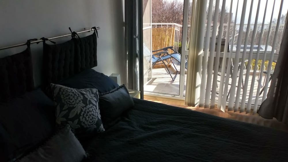 Apartment photo 2