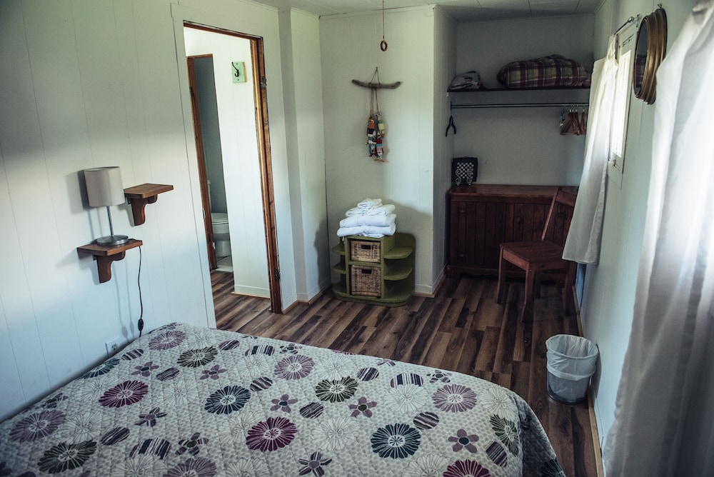 Standard Room, 1 Queen Bed, Kitchenette photo 1