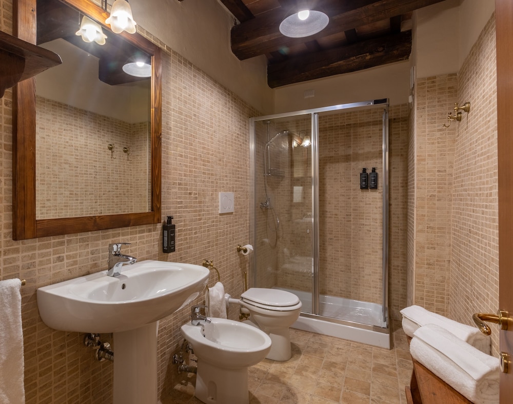 Royal Suite - Photo 5