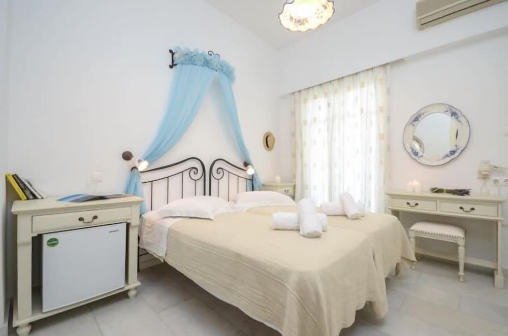 Economy Room, Partial Sea View