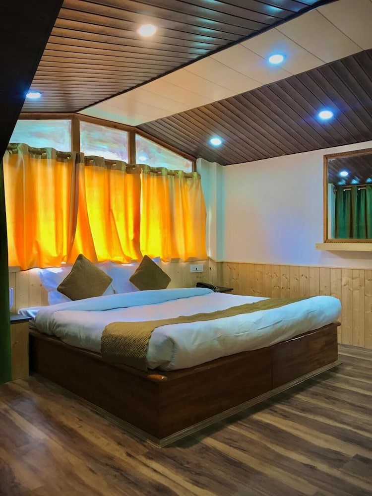 Family Suite, River View