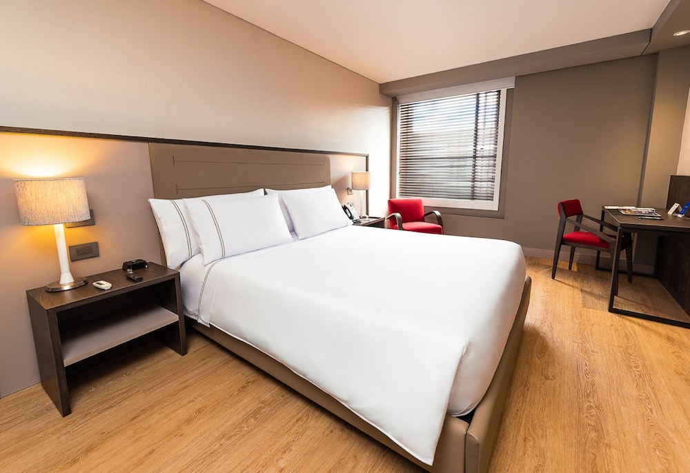 Premium Double Room, 1 Queen Bed photo 2