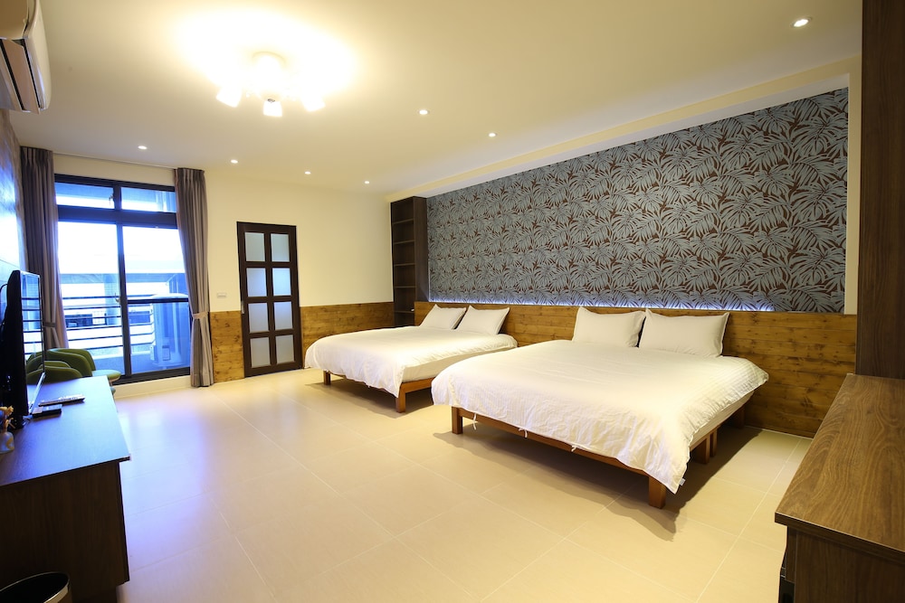 Family Quadruple Room photo 1
