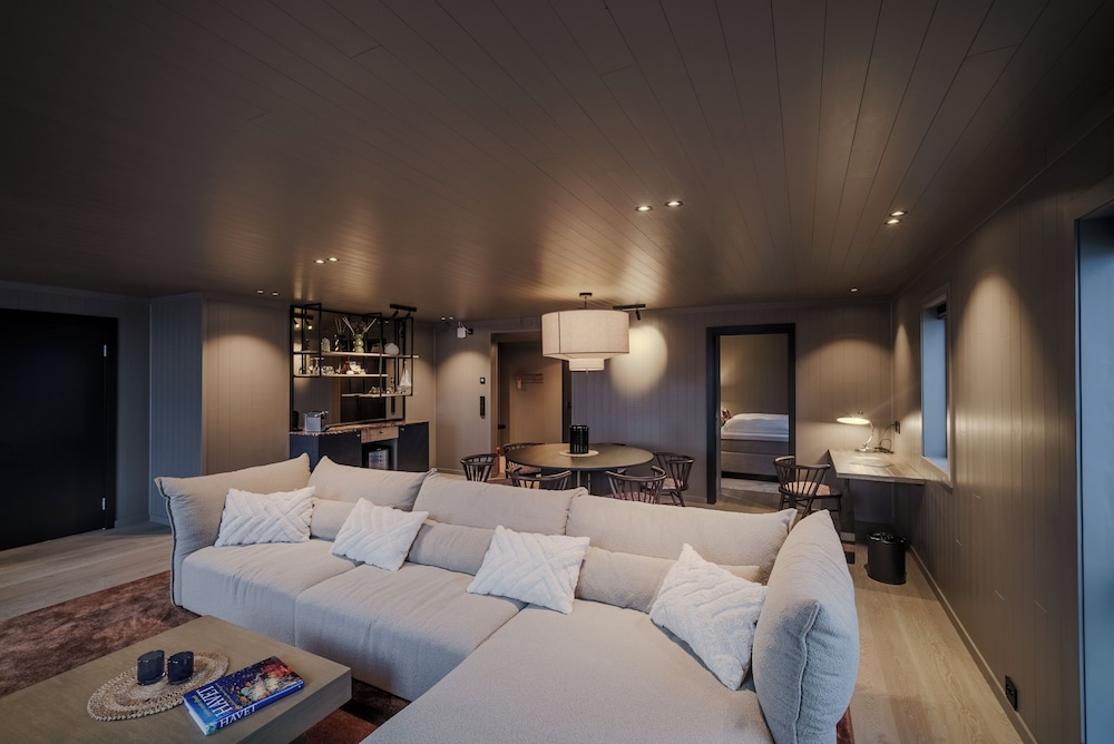 Suite, Harbor View photo 2