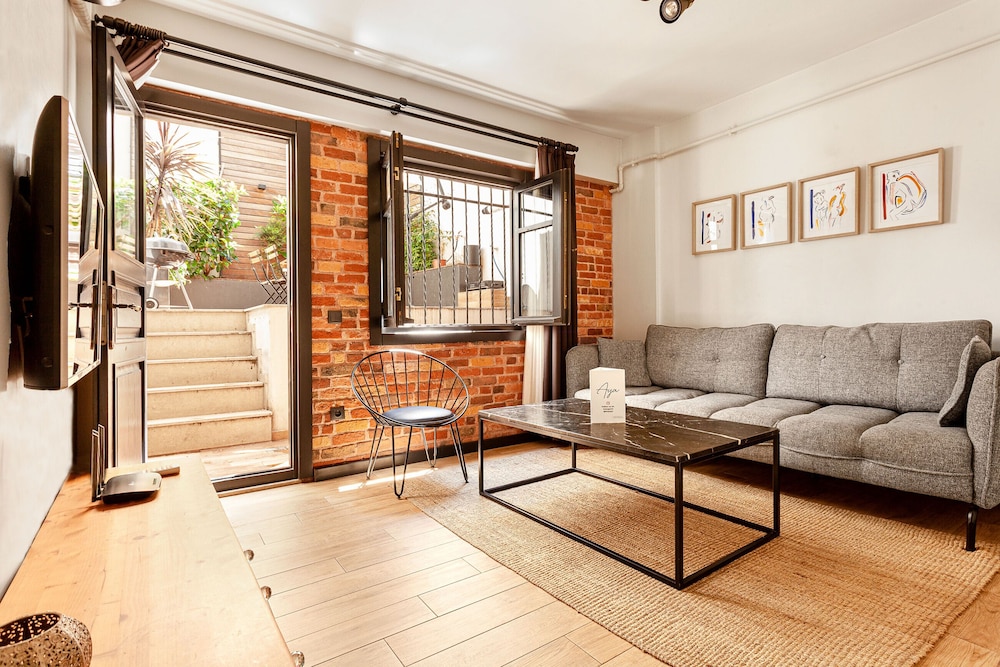 City Apartment photo 1