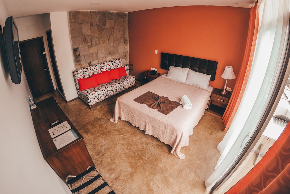 Double Room, 1 Queen Bed photo 1