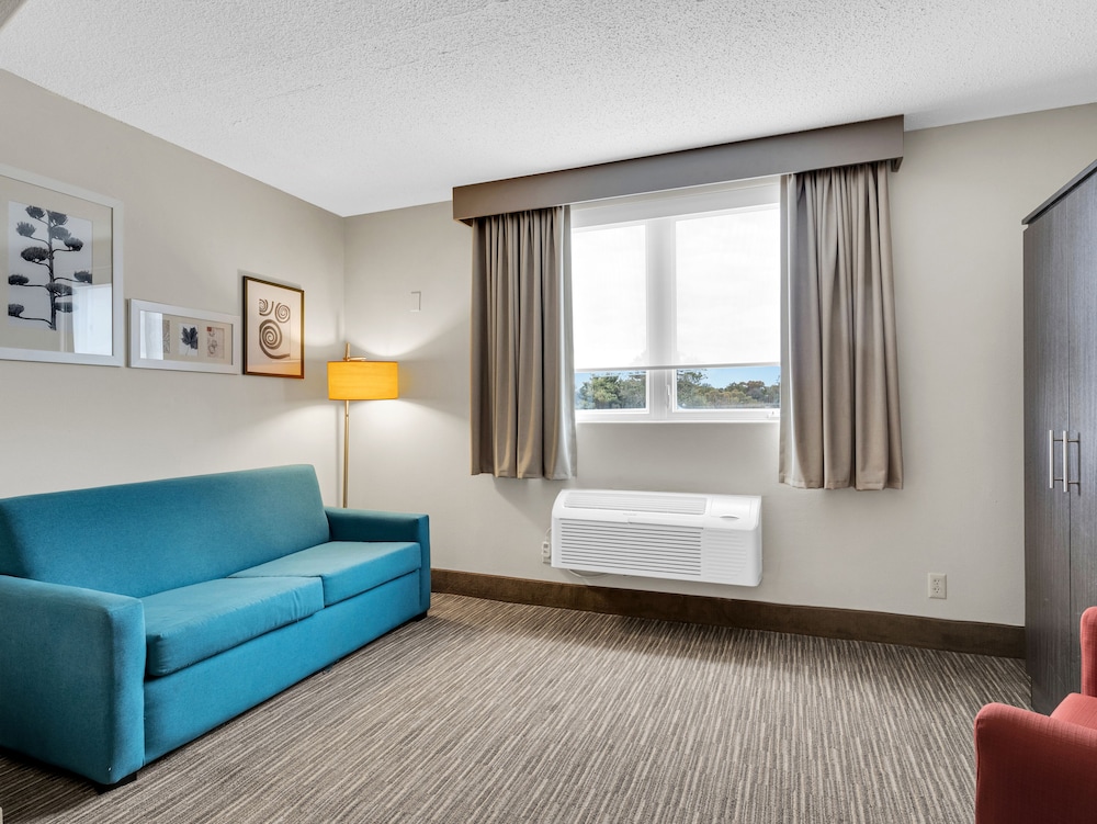 Suite, 2 Queen Beds, Non Smoking - Photo 3