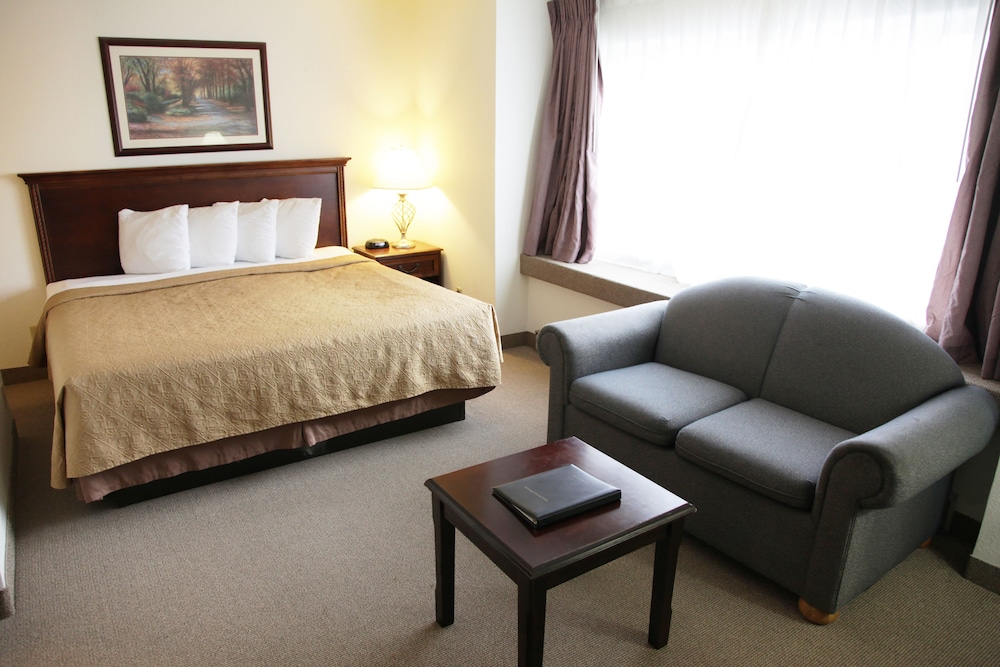 Classic Room, 1 King Bed, Kitchenette photo 1