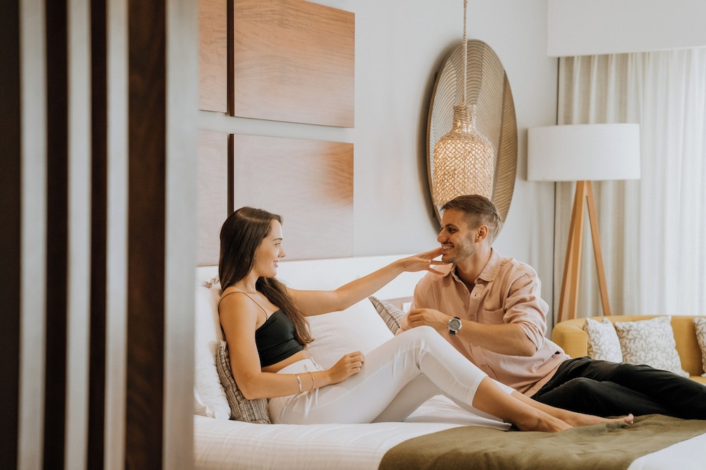 Deluxe Junior Suite, Work & Play