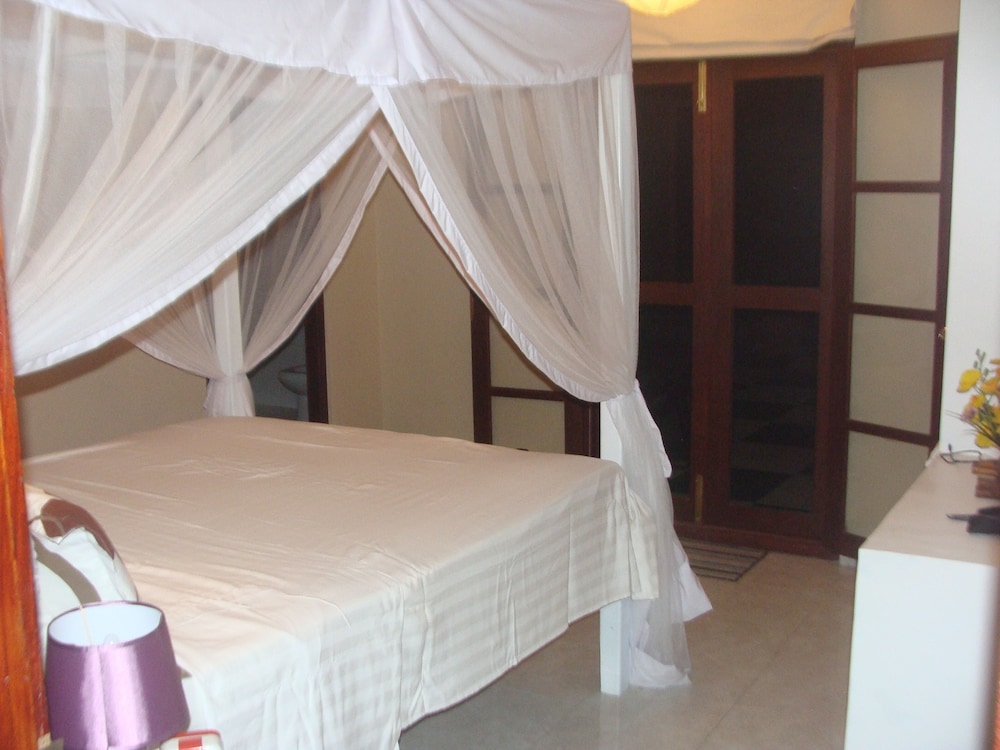 Standard Air-Con With Garden View photo 3