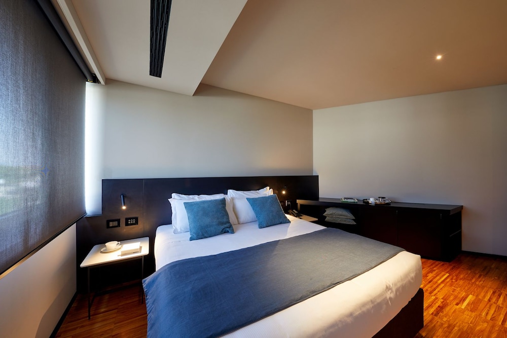 Basic Single Room photo 2