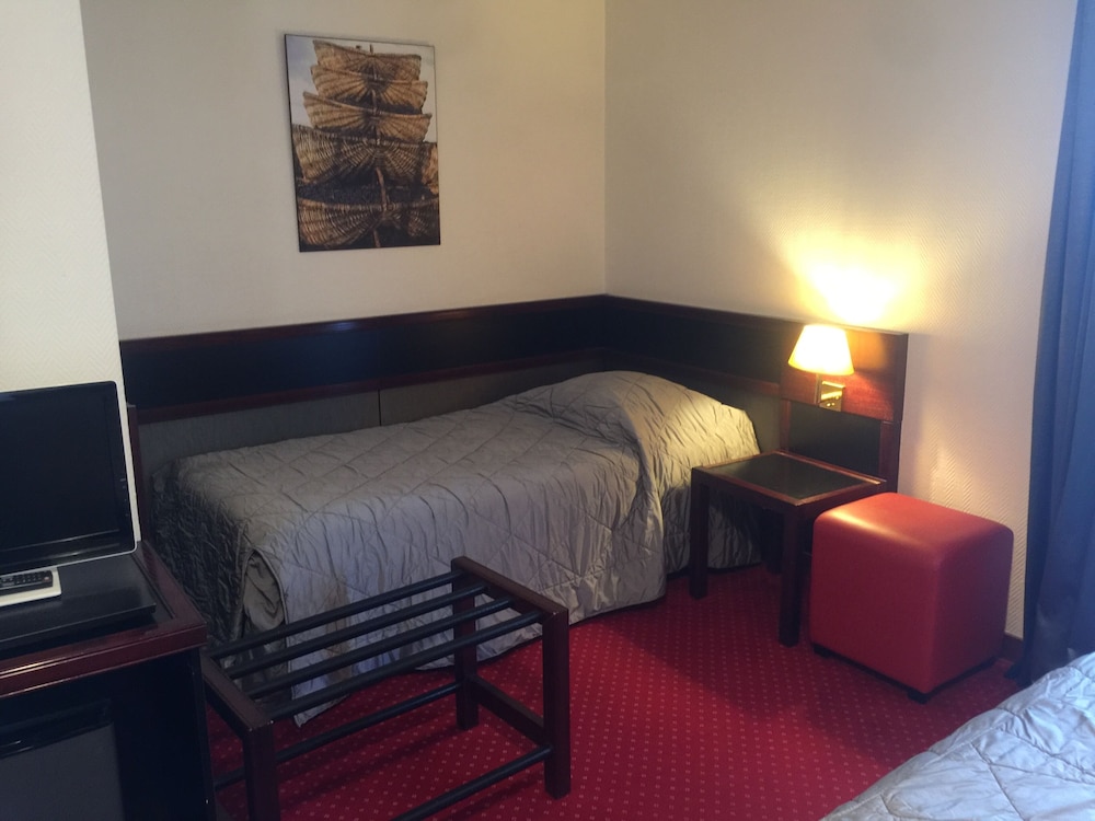 Standard Triple Room - Photo 4