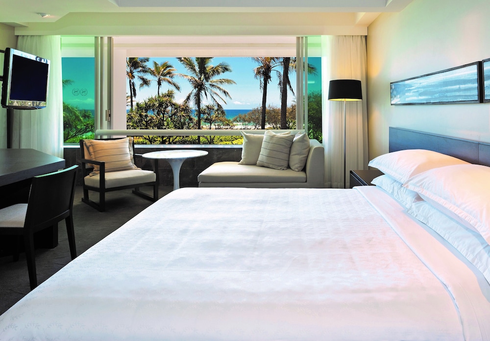 Room, 1 King Bed, Partial Ocean View - Photo 6