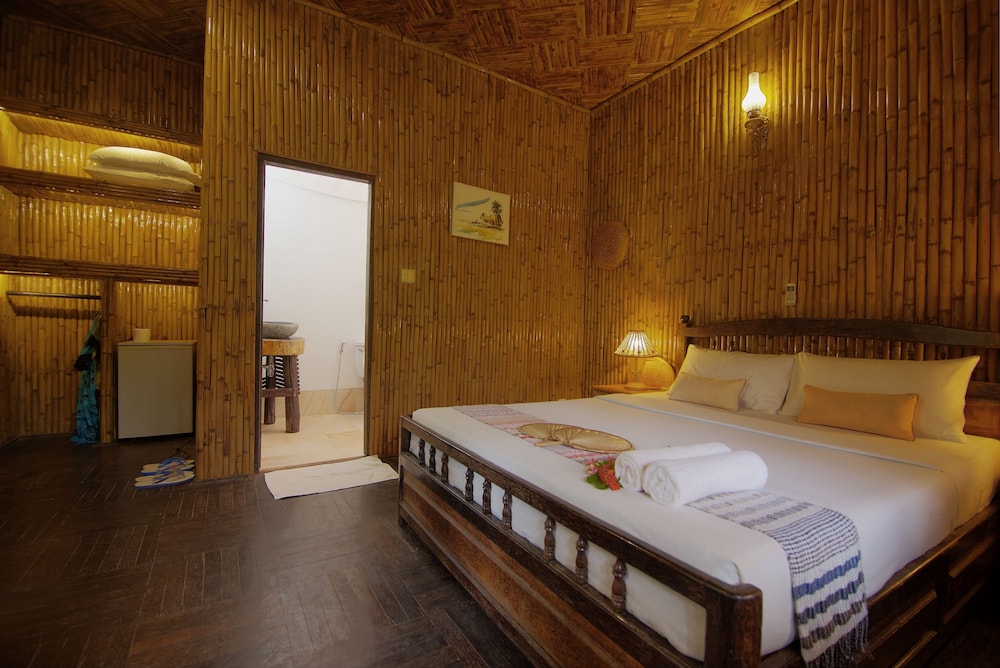 Private Bamboo House - Photo 9