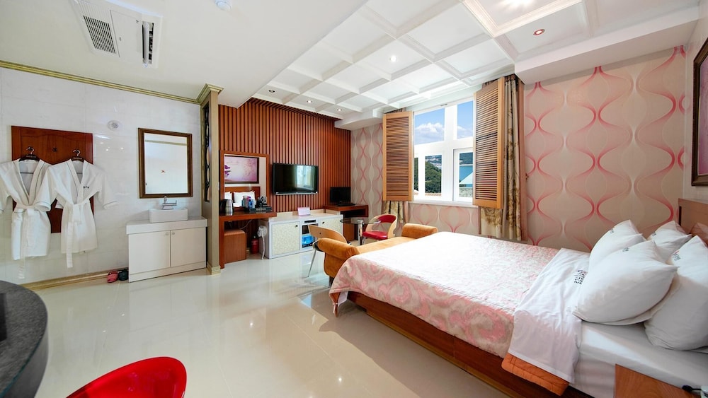 Basic Room, 1 Bedroom (112 ( No cooking )) photo 3