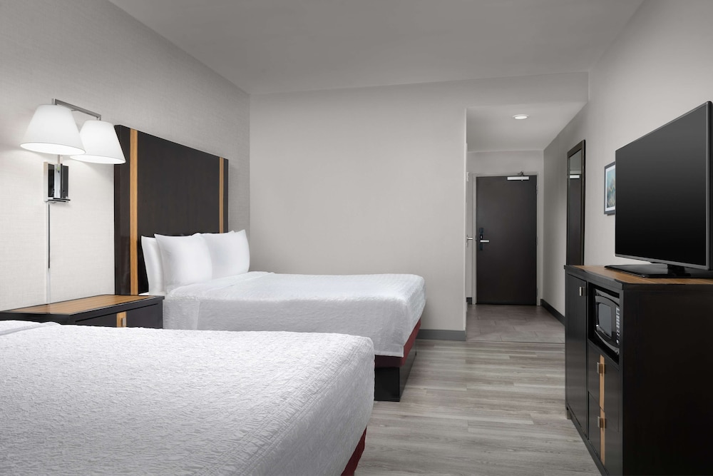 Room, 2 Queen Beds, Refrigerator