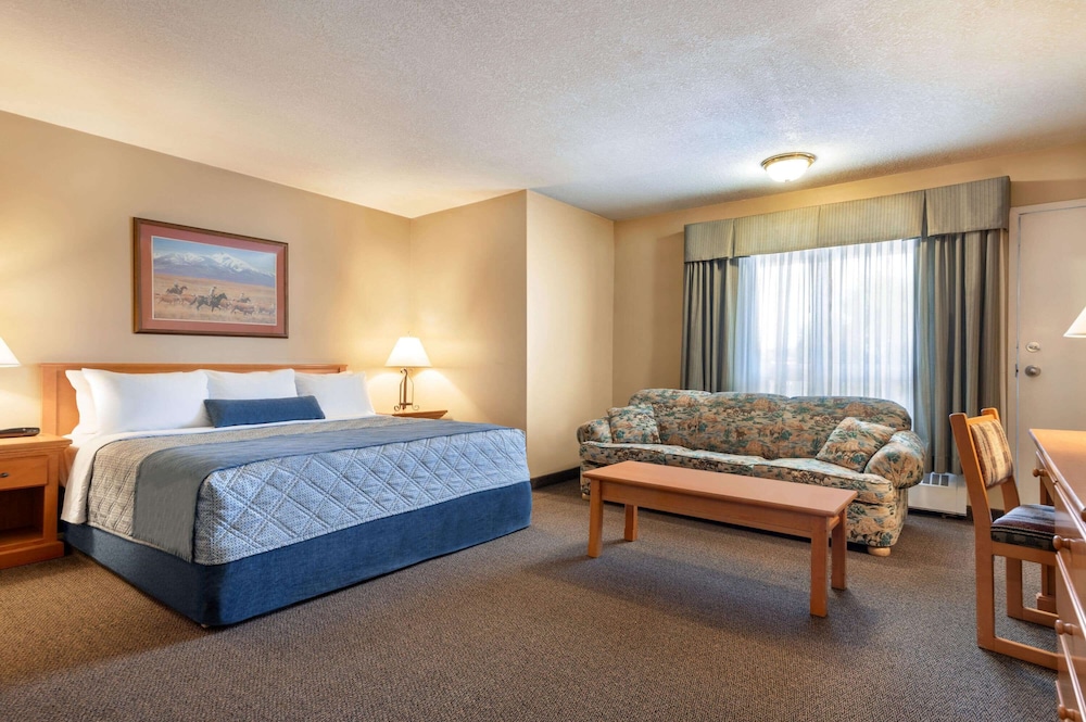 Room, 1 King Bed, Non Smoking - Photo 1