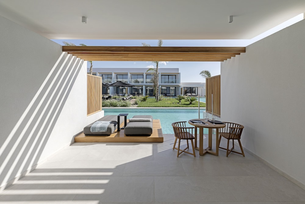 Superior Suite (Swim up) - Photo 5