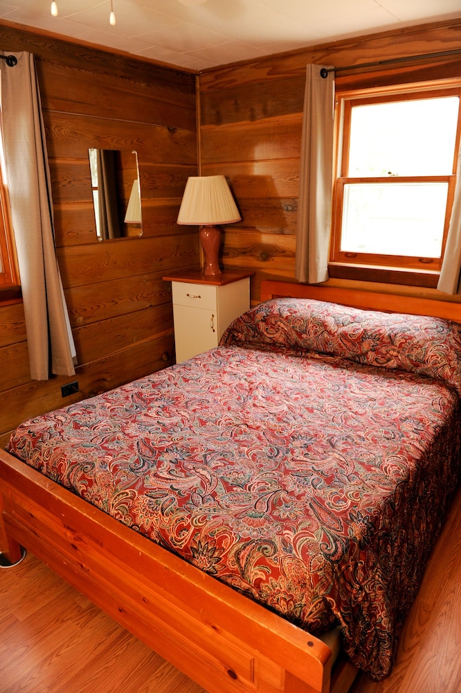 Cabin 7, 2 double and 1 sofa bed photo 2
