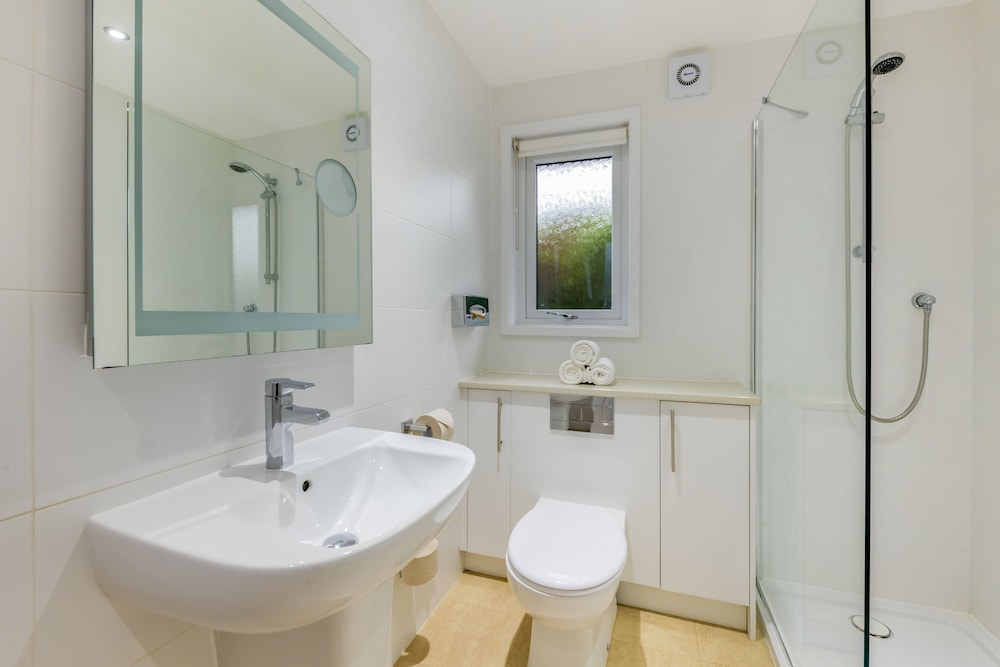 Lodge, 2 Bedrooms - Photo 18