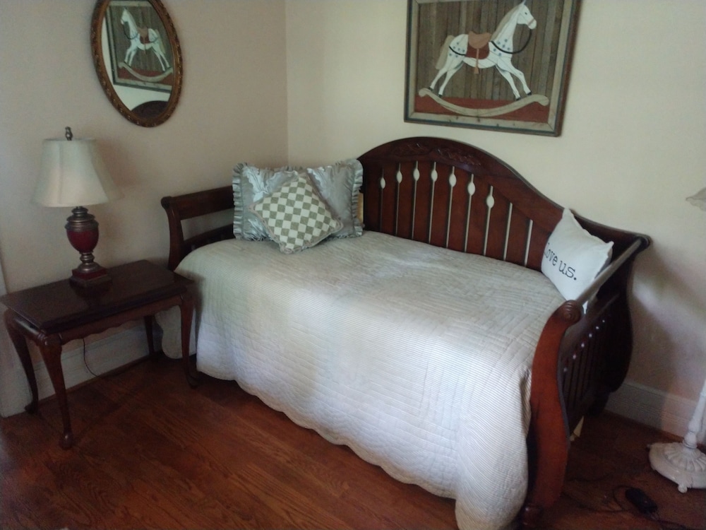 Double Room, Ensuite (Margeret Aurellia) photo 3