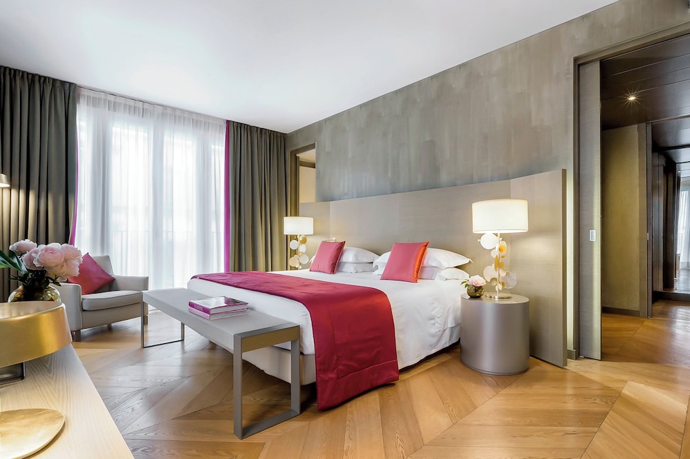 Presidential Suite