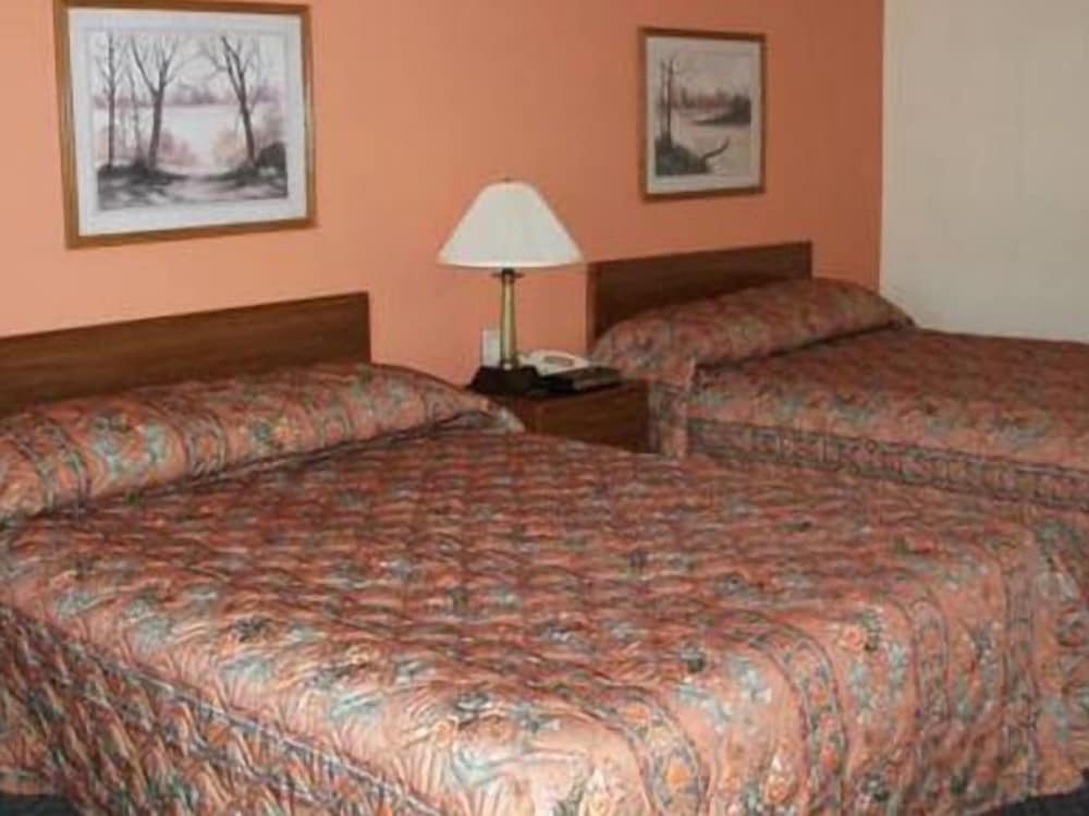 Standard Room, 2 Double Beds photo 1