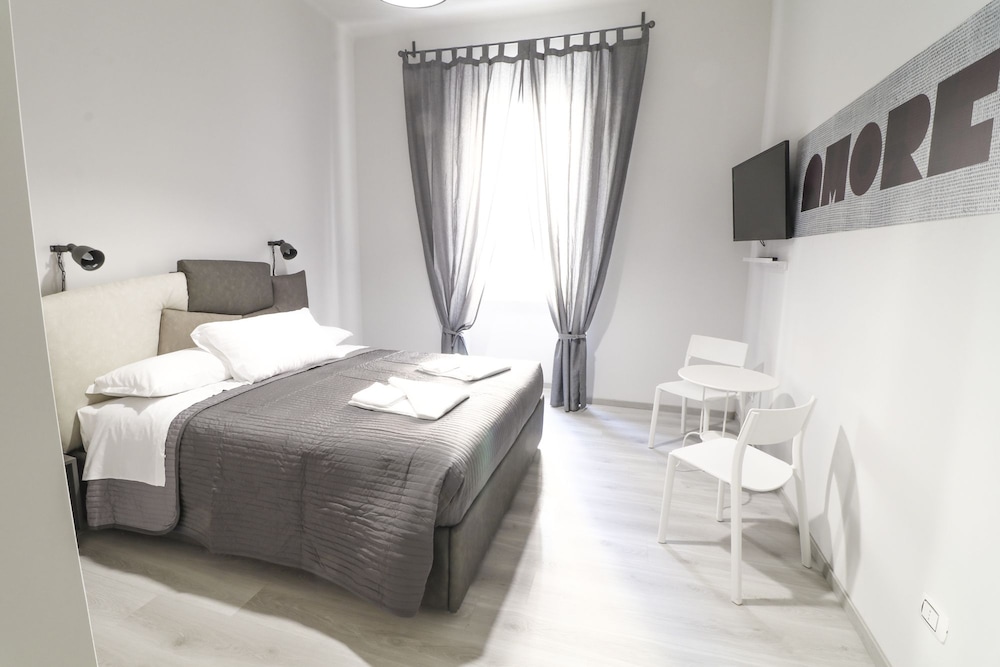 Standard Room photo 2